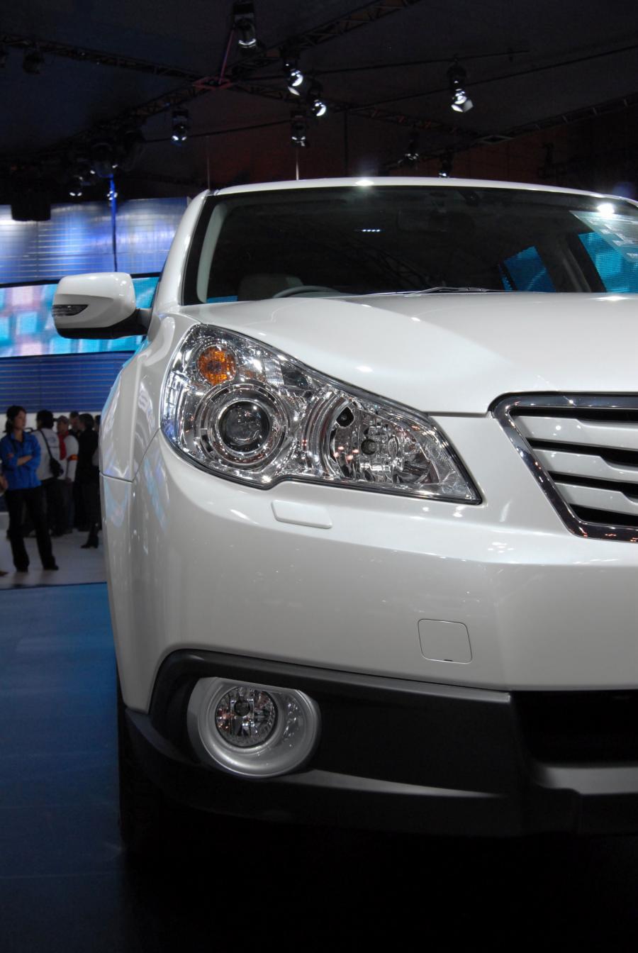  Subaru Outback 2010 года  (фото 77 из 79)